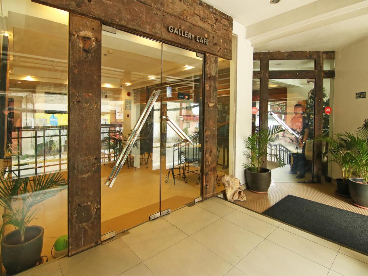 Oyo 103 Artina Suites Hotel Makati City Ngoại thất bức ảnh