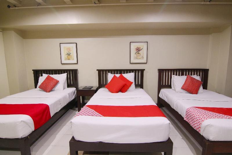 Oyo 103 Artina Suites Hotel Makati City Ngoại thất bức ảnh