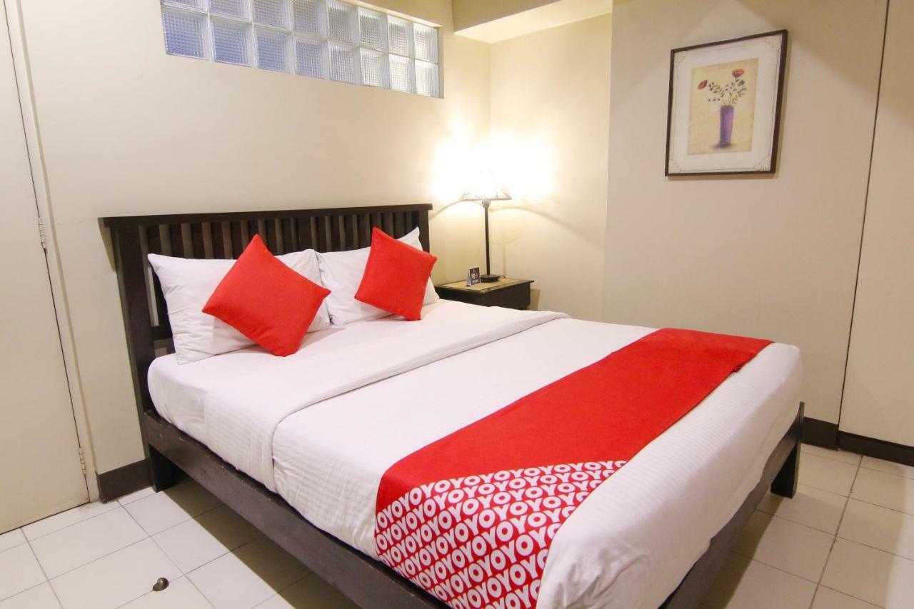 Oyo 103 Artina Suites Hotel Makati City Ngoại thất bức ảnh