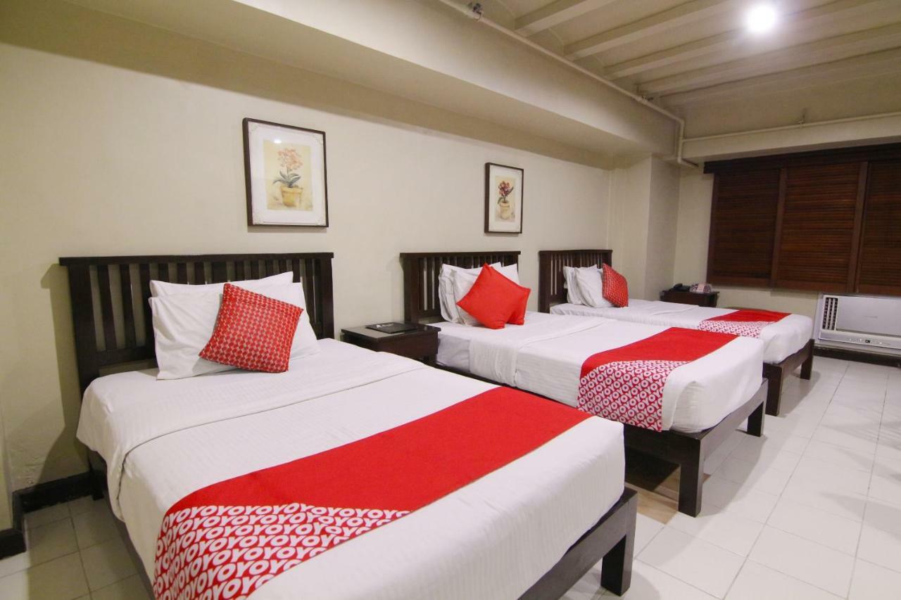 Oyo 103 Artina Suites Hotel Makati City Ngoại thất bức ảnh